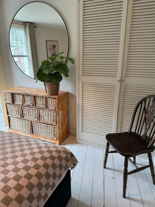 Spring Crescent Cottage In Rye Esterno foto