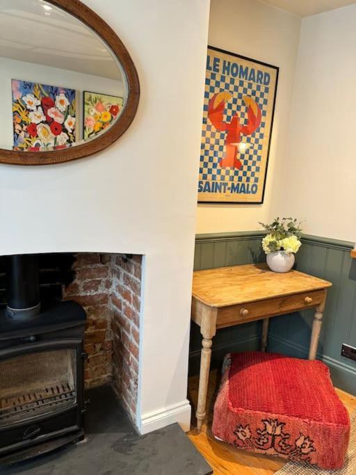 Spring Crescent Cottage In Rye Esterno foto